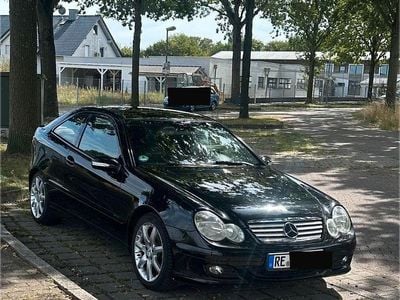 Mercedes C180