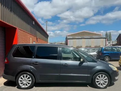 Gebraucht Ford Galaxy 140 PS (102 kW) 2009 Grau Van / Kleinbus