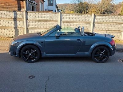 Gebraucht Audi TT Roadster Sport 150 PS (110 kW) 2005 Grau Cabrio