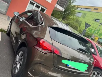 Gebraucht Citroën DS4 156 PS (114 kW) 2011 Braun Kleinwagen