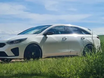 Gebraucht Kia ProCeed GT GT 204 PS (150 kW) 2019 Weiß Kleinwagen