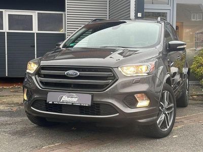 Grau Gebraucht 2016 Ford Kuga ST-Line SUV | 12.950 € (Fairer Preis)