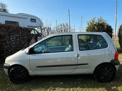Usata Renault Twingo 58 CV (42 kW) 2006 Argento Utilitaria