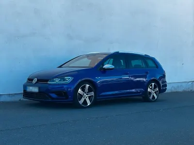 Usata VW Golf VII R 310 CV (228 kW) 2018 Blu Station wagon