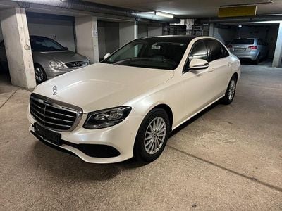 Mercedes E200
