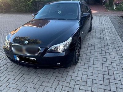 BMW 523