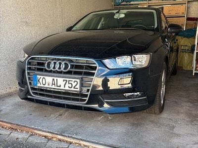 Gebraucht Audi A3 Attraction 125 PS (91 kW) 2014 Schwarz Limousine