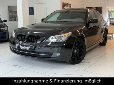 Gebraucht BMW 523 Advantage 190 PS (139 kW) 2008 Schwarz Limousine