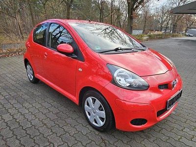 Gebraucht Toyota Aygo City 68 PS (50 kW) 2009 Rot Kleinwagen