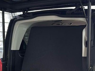Mercedes V250