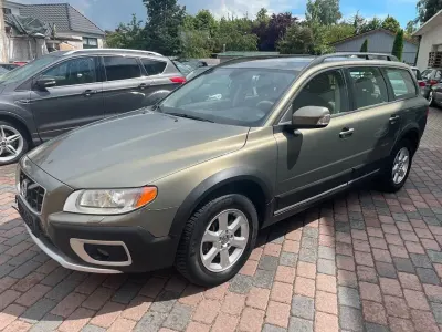 Gebraucht Volvo XC70 Kinetic 205 PS (150 kW) 2009 Grün Kombi
