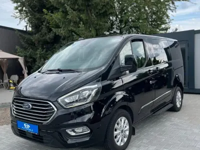 Gebraucht Ford Tourneo 131 PS (96 kW) 2020 Grau Van / Kleinbus