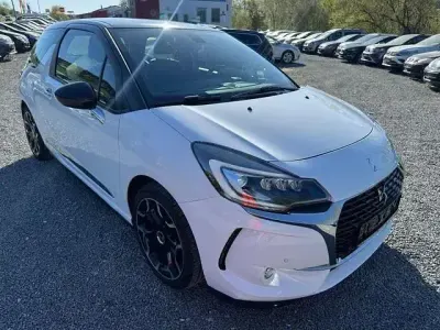 Gebraucht DS Automobiles DS3 131 PS (96 kW) 2016 Schwarz Kleinwagen