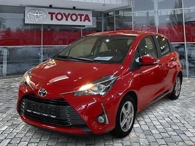 Rot Gebraucht 2020 Toyota Yaris Limousine | 12.990 € (Guter Preis)
