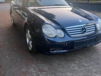 Mercedes C180