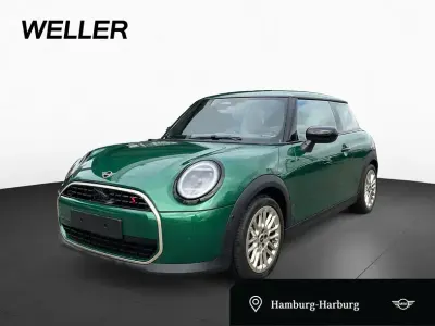Usata Mini Cooper S Favoured 204 CV (150 kW) 2024 Verde Utilitaria