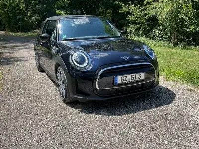 Gebraucht Mini Cooper Cabriolet Essential 136 PS (100 kW) 2024 Schwarz Cabrio