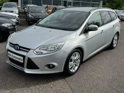 Gebraucht Ford Focus Trend 125 PS (91 kW) 2011 Silber Kombi