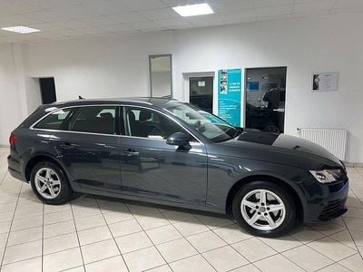 Gebraucht Audi A4 Basis 122 PS (89 kW) 2019 Grau Kombi