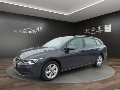 Gebraucht VW Golf VII Life 150 PS (110 kW) 2021 Uranograu Kleinwagen