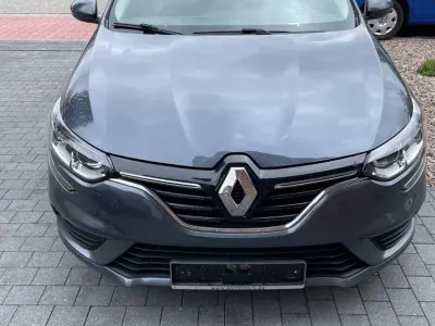 Gebraucht Renault Mégane GrandTour LIMITED 116 PS (85 kW) 2020 Grau Kombi