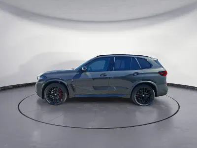 Neu BMW X5 M Sport 352 PS (258 kW) 2026 Grau SUV
