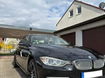 Gebraucht BMW 320 184 PS (135 kW) 2012 Schwarz Limousine