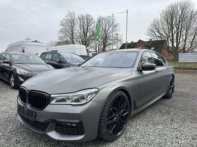 Gebraucht BMW 750 M Sport 449 PS (330 kW) 2018 Black sapphire metallic Limousine