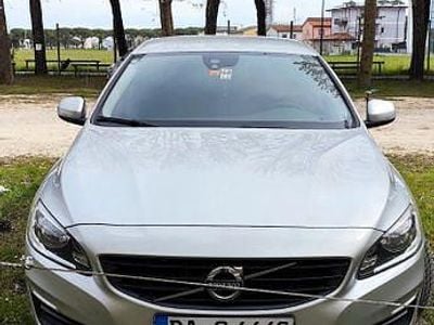 Gebraucht Volvo V60 Business Edition 150 PS (110 kW) 2015 Silber Kombi