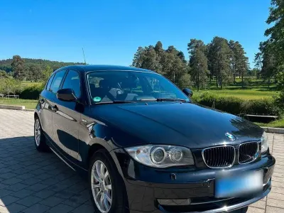 Gebraucht BMW 120 177 PS (130 kW) 2011 Schwarz Kleinwagen