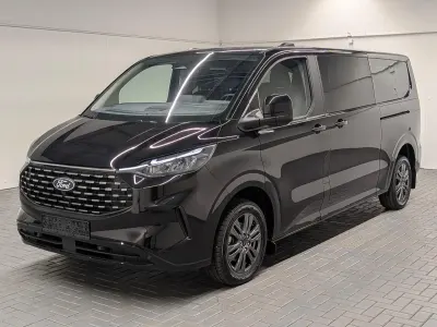 Gebraucht Ford Tourneo Custom Titanium 2025 Obsidianschwarzmet. Van