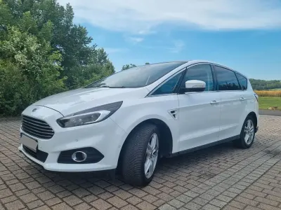 Gebraucht Ford S-MAX Titanium 209 PS (153 kW) 2017 Weiß Van / Kleinbus