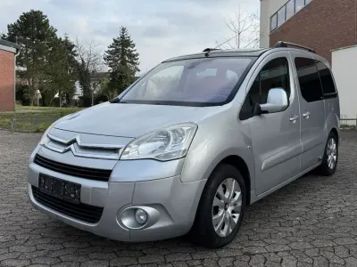 Gebraucht Citroën Berlingo 111 PS (81 kW) 2011 Silber Van / Kleinbus