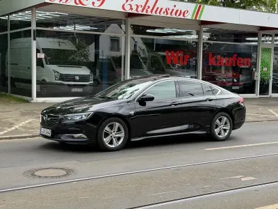 Occasion Opel Insignia Dynamic 209 ch (153 kW) 2019 Noir Berline