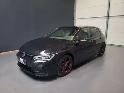 Gebraucht VW Golf VII R-line 150 PS (110 kW) 2021 Deep black perleffekt Kleinwagen