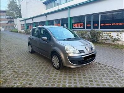 Begagnad Renault Modus 101 HK (74 kW) 2008 Guld Minibuss