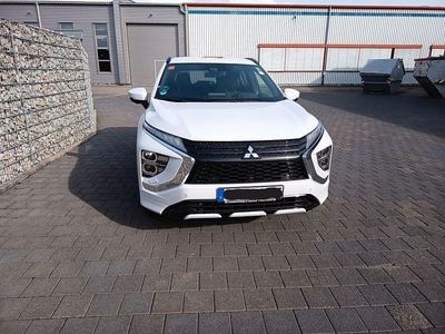 Gebraucht Mitsubishi Eclipse Cross Select 179 PS (131 kW) 2024 Weiß SUV