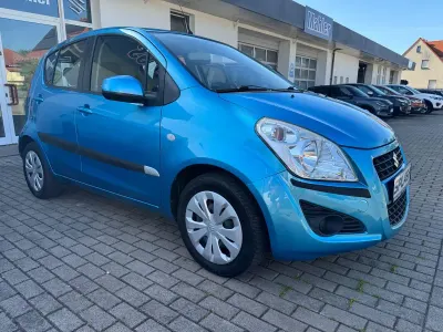 Gebraucht Suzuki Splash Basic 68 PS (50 kW) 2013 Blau Kleinwagen