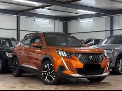 Gebraucht Peugeot 2008 Active 101 PS (74 kW) 2024 Orange SUV