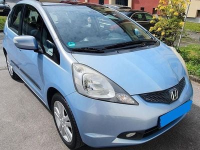 Second-hand Honda Jazz Exclusive 100 CP (73 kW) 2008 Albastru Hatchback