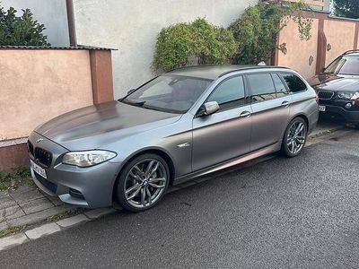BMW M550