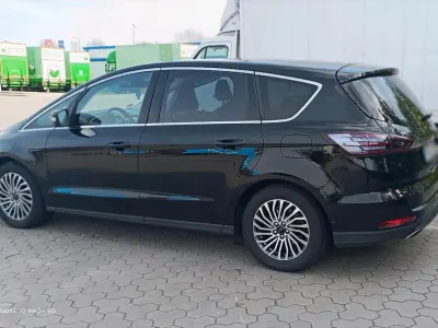 Gebraucht Ford S-MAX Titanium 190 PS (139 kW) 2018 Schwarz Van / Kleinbus