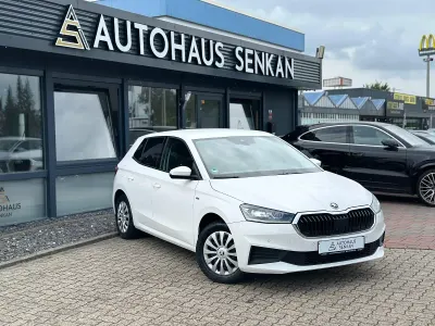 Gebraucht Skoda Fabia Tour 95 PS (69 kW) 2023 Weiß Kleinwagen
