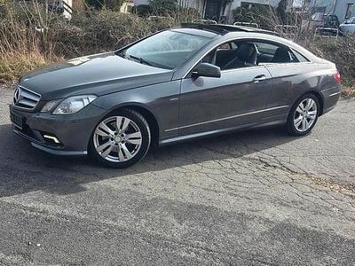 Gebraucht Mercedes E350 AMG line 292 PS (214 kW) 2011 Grau Coupé