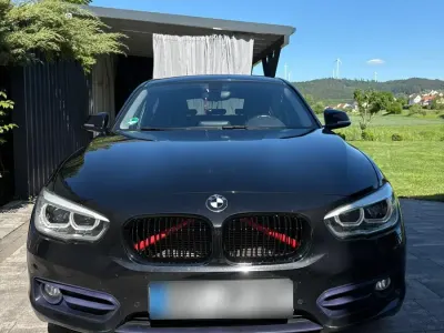 Gebraucht BMW 118 Sport Line 136 PS (100 kW) 2015 Schwarz Kleinwagen