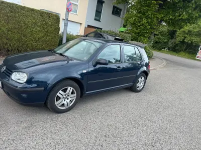 Gebraucht VW Golf IV 75 PS (55 kW) 2001 Blau Kleinwagen