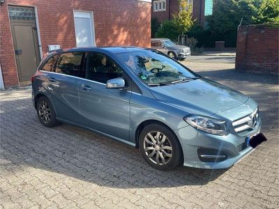 Mercedes B180