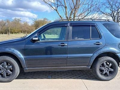 Gebraucht Mercedes ML500 292 PS (214 kW) 2002 Schwarz SUV
