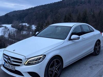 Gebraucht Mercedes C220 Avantgarde 194 PS (142 kW) 2019 Weiß Limousine