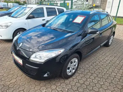 Gebraucht Renault Mégane III 101 PS (74 kW) 2012 Schwarz Limousine